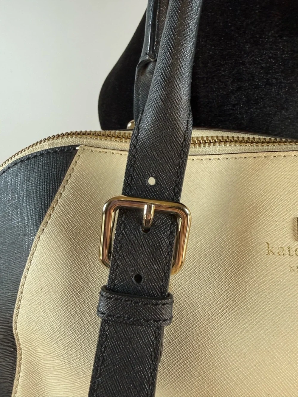 Kate Spade Cream Black Satchel Crossbody Leather Bag Gold Tone Chic Classic